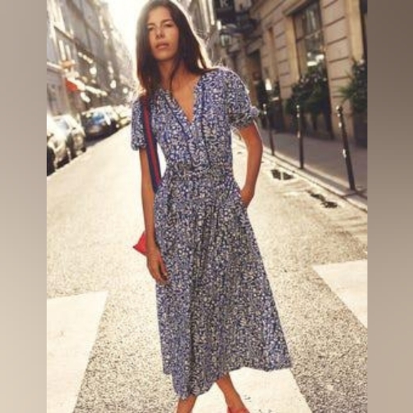 Boden Dresses & Skirts - Boden Sofia Trim Jersey Blue Floral Midi Dress